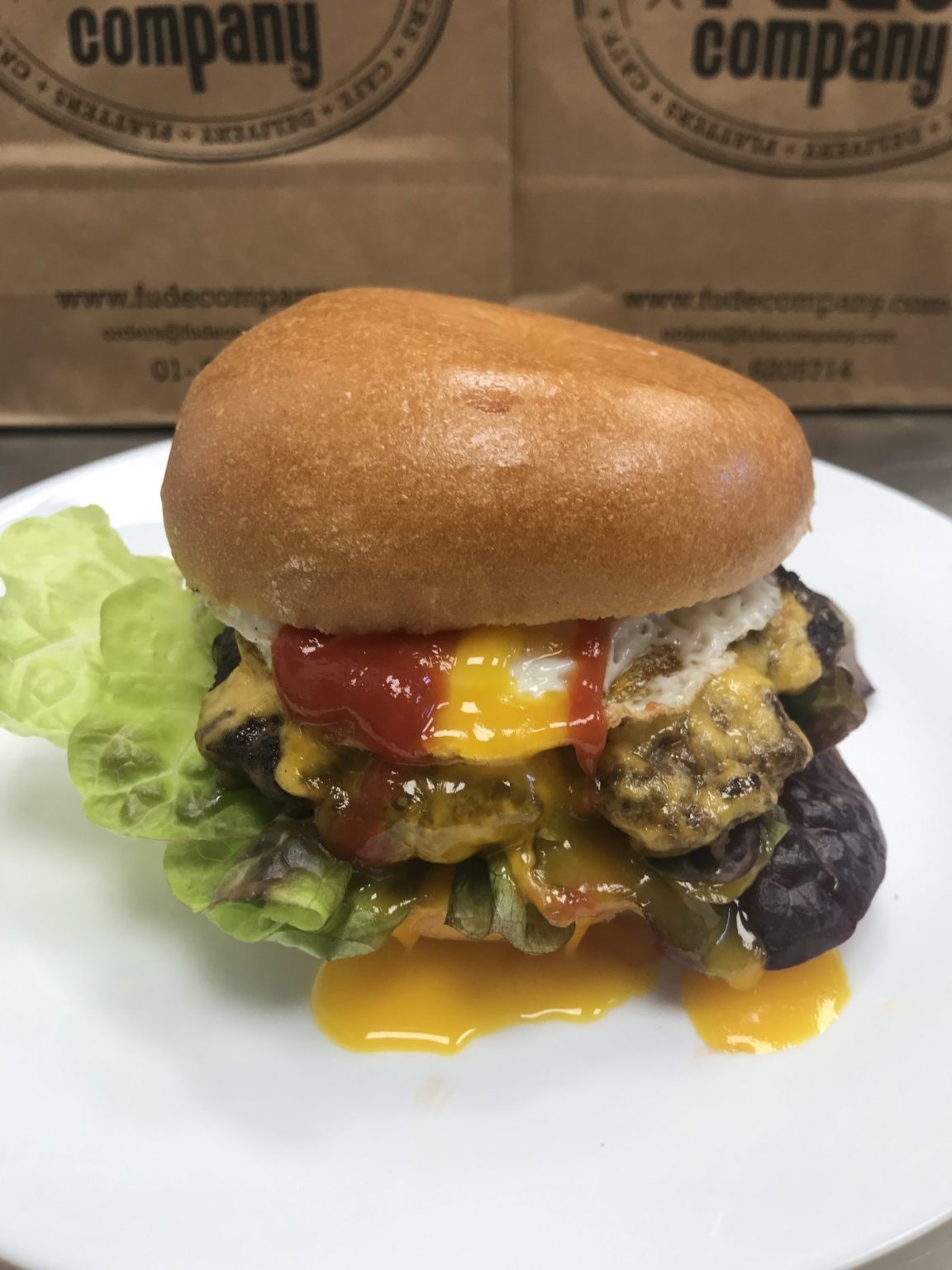 EGG BEEF BURGER Fude Company